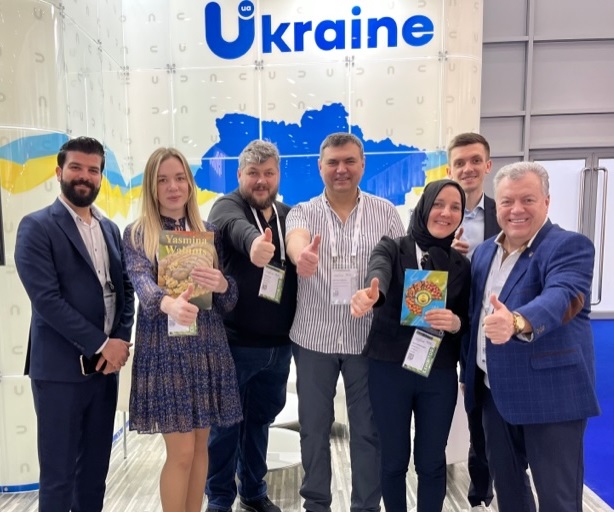  Як представлені українські горіхи на виставці GULFOOD-2023